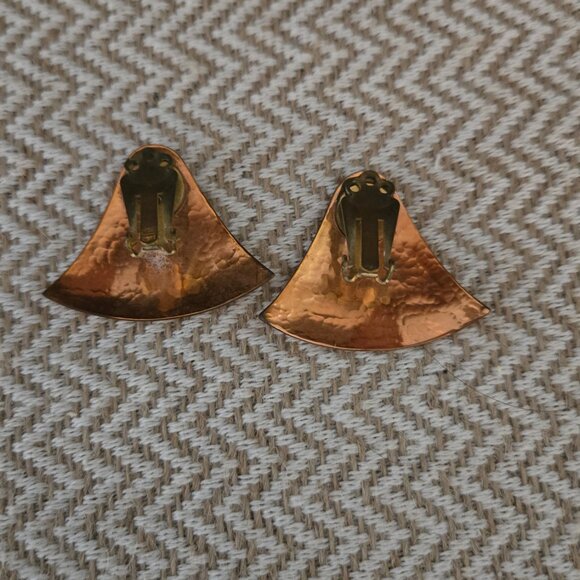 Vintage Clip on Earrings - Picture 2 of 2